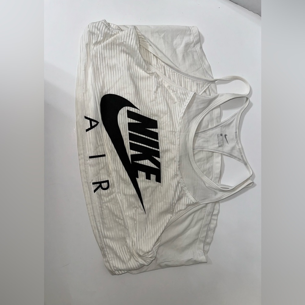 Nike Air Graphic GX Running Tank Women’s Size Large  (AT7950-041)